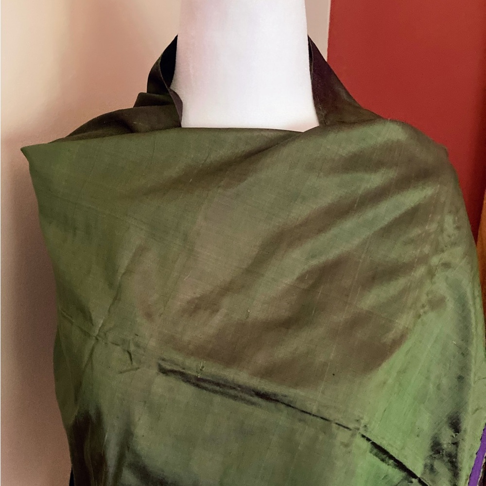Vintage ETRO Italy Raw Silk Olive Green Purple Sheen Oblong Scarf Shawl 56”x18” - Picture 7 of 13
